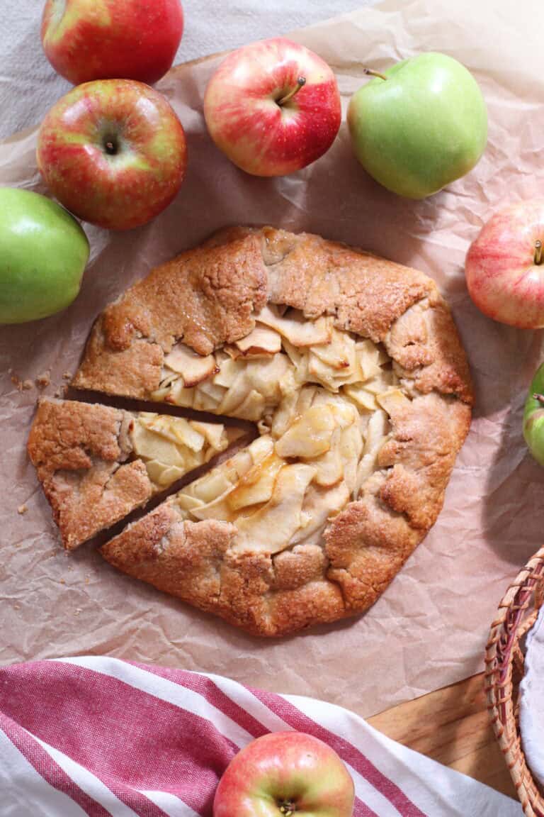 Easy Apple Galette Recipe: A Classic French Dessert
